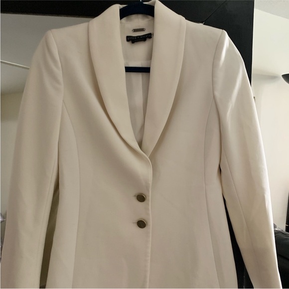 Alice + Olivia Fitted Blazer - Picture 2 of 8